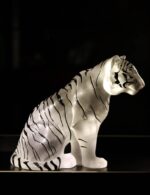 tigre-lalique-emaille-noir