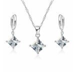 parure-bijou-carre-cristal