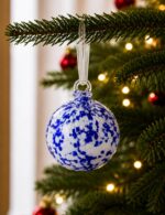 boule-de-noel-verre-bleu